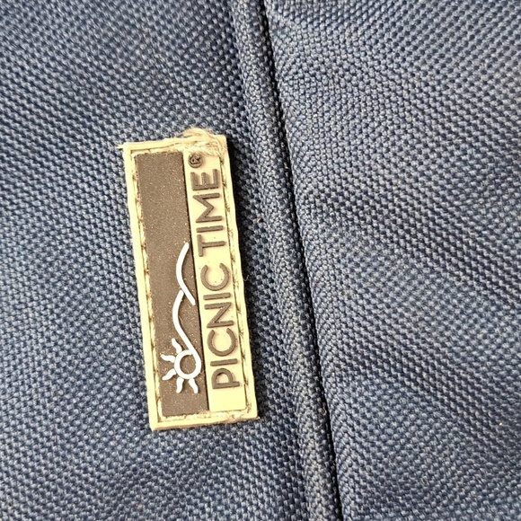 Milwaukee Brewers MLB logo blue & gray  soft shell insulated food can cooler - Picture 8 of 9